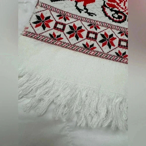 Greek Chicken Rooster Embroidered Vintage Table
Runner 80's Vintage Kitschy Fun - Picture 4 of 13